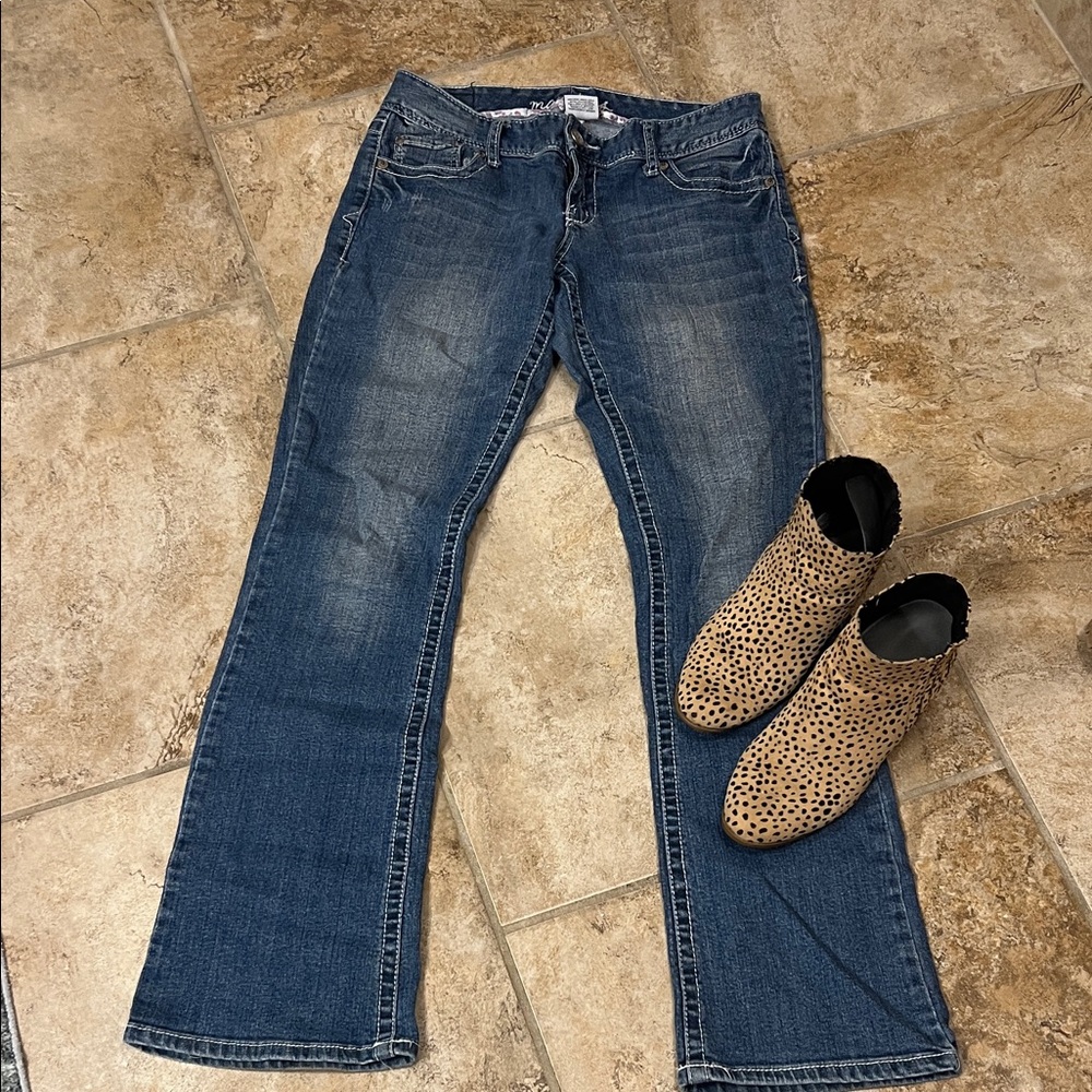 Classic Maurices mid rise Jeans